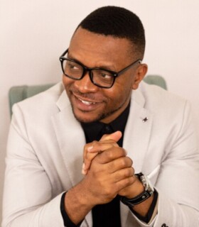 Profile picture of Emmanuel Asuelimen